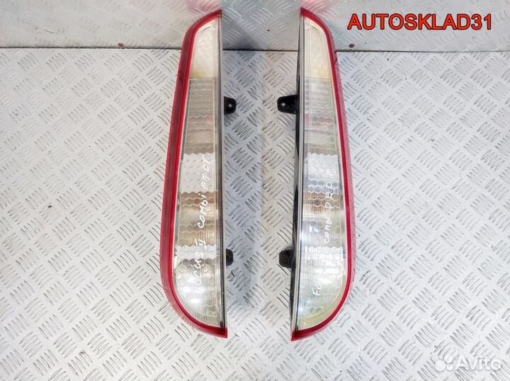 Фонарь задний левый Ford Focus 2 1520773 Универсал