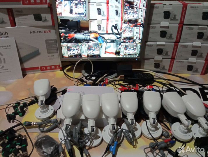 Готовые уличные комплекты видеонаблюдения HiWatch