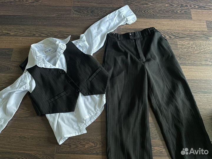 Школьный костюм