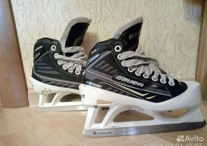 Коньки вратарские