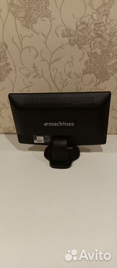 Монитор emachines