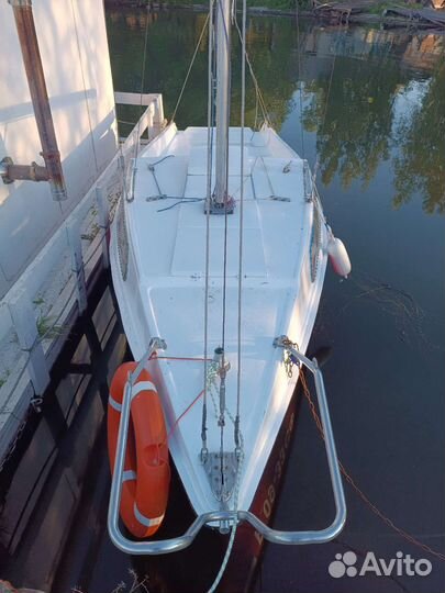 Яхта ассоль