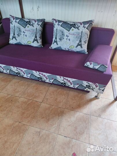 Продам диван новый