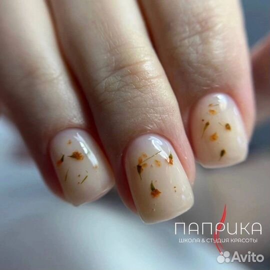 Маникюр, педикюр, наращивание ногтей