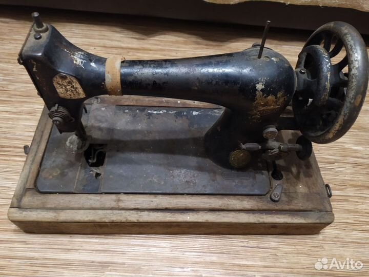 Швейная машинка бу ручная