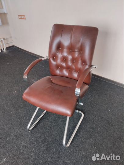 Офисный стул