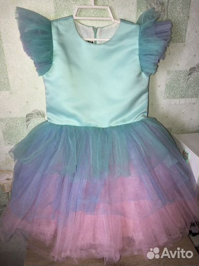 Нарядное платье для девочки 128 134