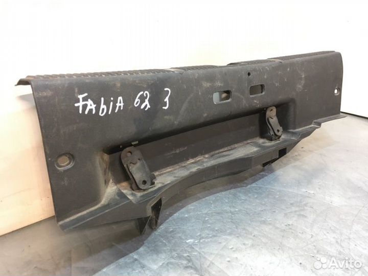 Обшивка багажника задняя Skoda Fabia 2 cgpa 2012
