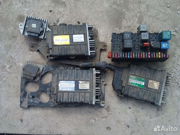 Блок управления двигателем Фольксваген Пассат В3