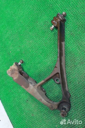 Рычаги передние нижние Chevrolet Suburban GMT800