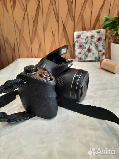 Компактный фотоаппарат sony