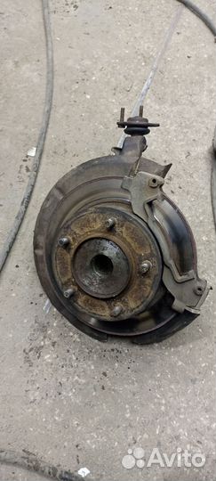 Кулак поворотный правый нива шевроле