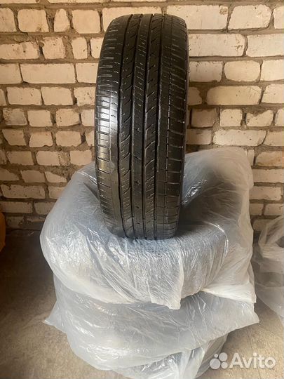 Bridgestone Dueler H/T 843 215/60 R17 96H