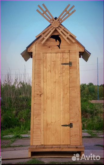 Уличный туалет деревянный HME561