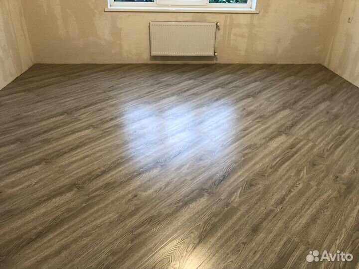 Укладка ламината, плинтуса дюрополиемер, пластик