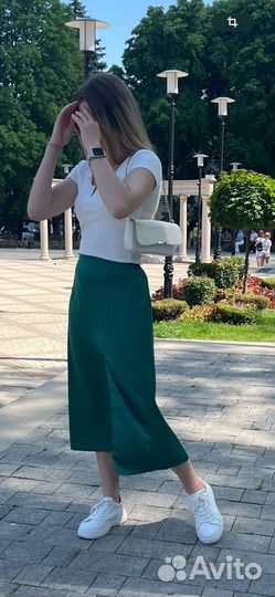 Юбка зеленая размер 44 (s - m)