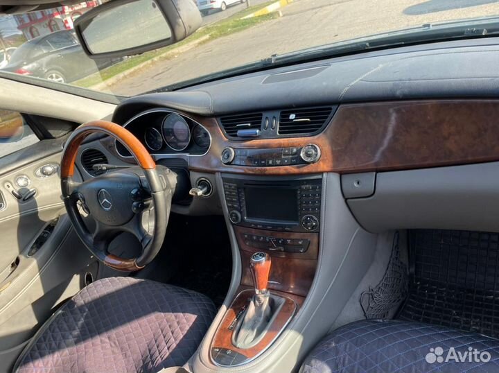 Mercedes-Benz CLS-класс 5.0 AT, 2005, битый, 251 000 км