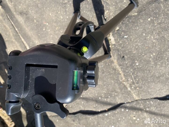 Штатив для фотоаппарата профессиональный