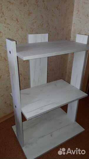 Продам полку косметологическую