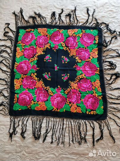 Павловопосадский шерстяной платок. новый