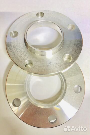 Проставки для колёс Porsche Macan (15mm)