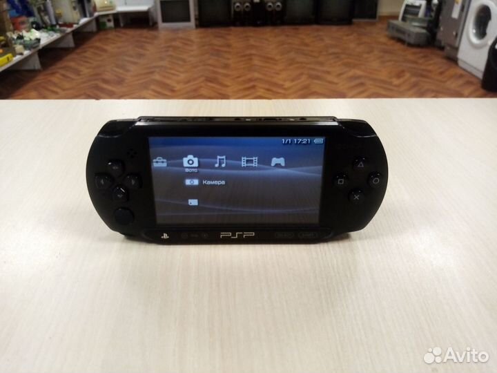 Sony psp e 1008