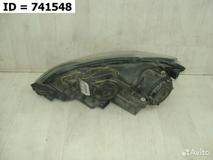 Фара правая Volkswagen Golf