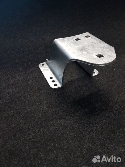 Прицепа Кронштейн для запасного колеса