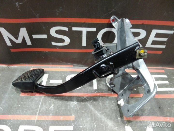 Педаль тормоза Bmw 3-Series E46 N46B20A 2004