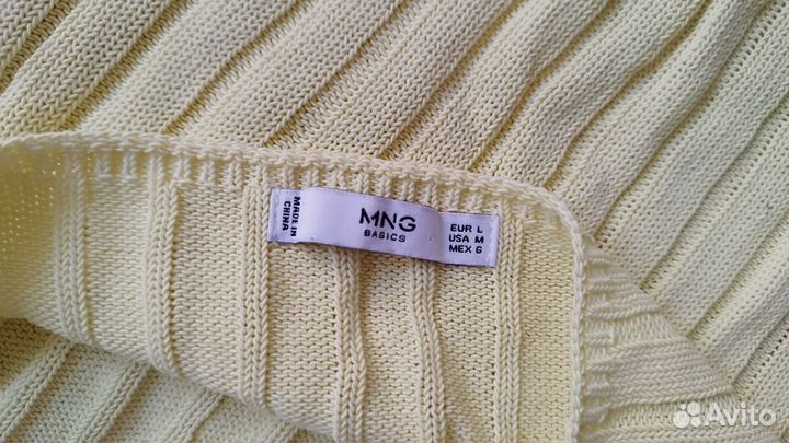 Вязаный топ - р. L, шорты - р. 12 (EU 40)