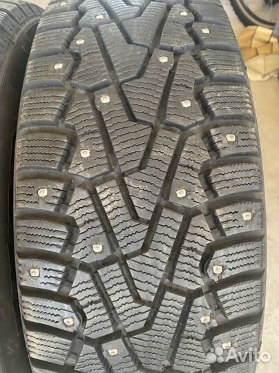 Pirelli Ice Zero 215/65 R16 102T