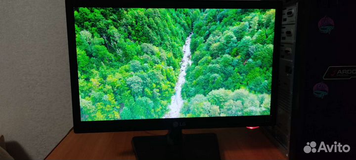 Монитор LG E1942C