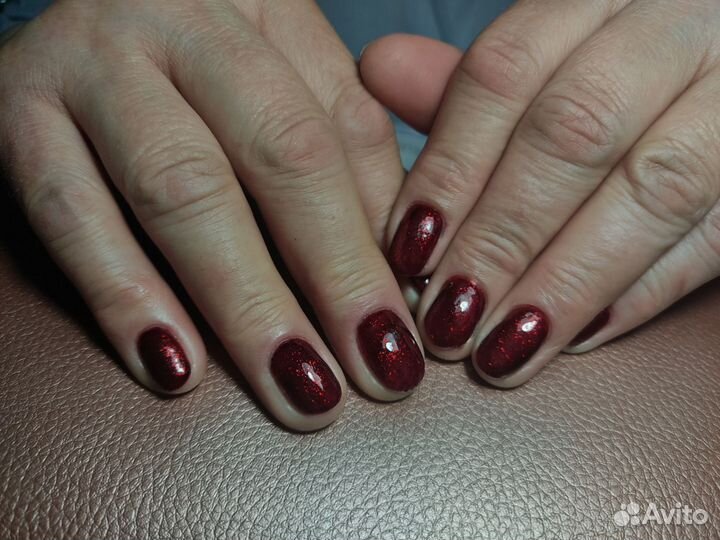 Комби маникюр, наращивание ногтей