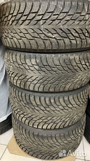 Nokian Tyres Hakkapeliitta R3 245/40 R20 102T