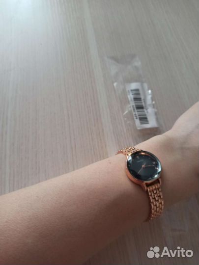 Часы женские новые