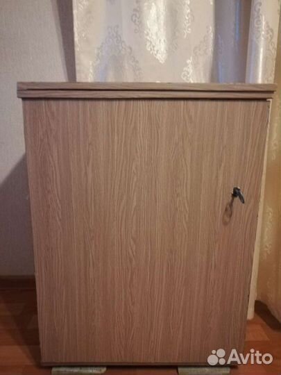 Швейная электрическая машина Чайка