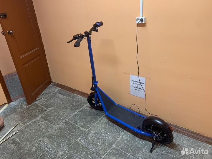 Электрический самокат iconBIT Trident 127 PRO