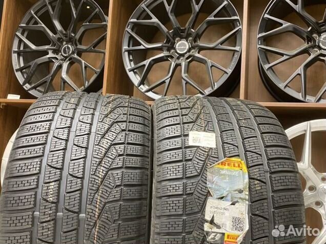 Pirelli Winter Sottozero II 295/30 R20