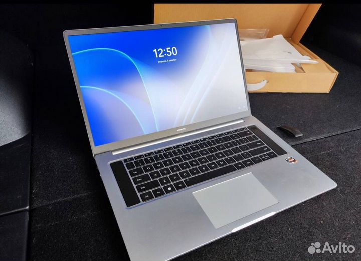 Honor magicbook 16 16/512 144hz