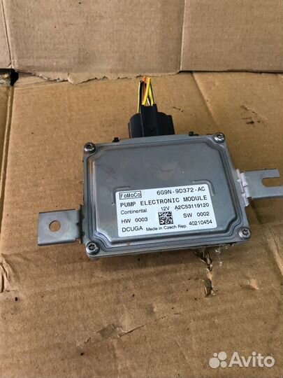 Блок управления бензонасоса volvo S60