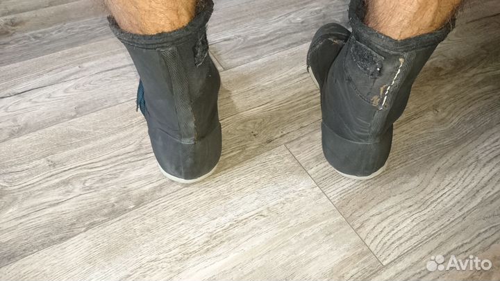 Гидротапки Neilpryde 5мм 44 размер, липучки