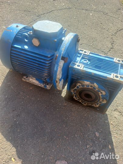 Мотор редуктор