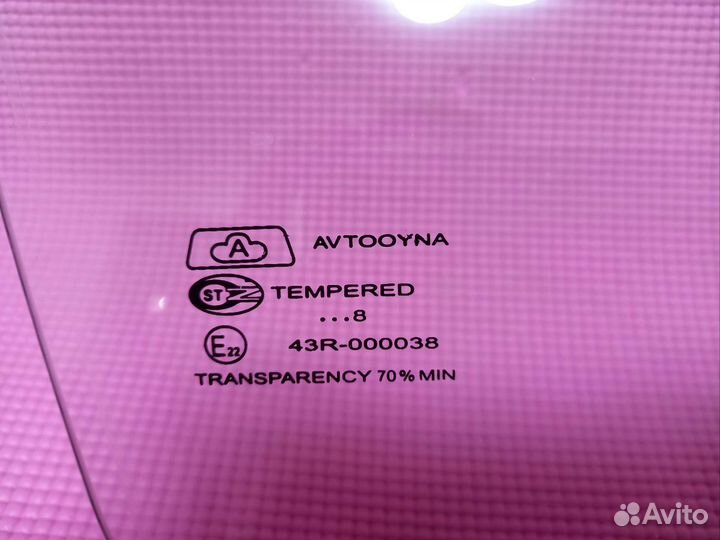 Стекло правое переднее матиз со стеклоподъемником