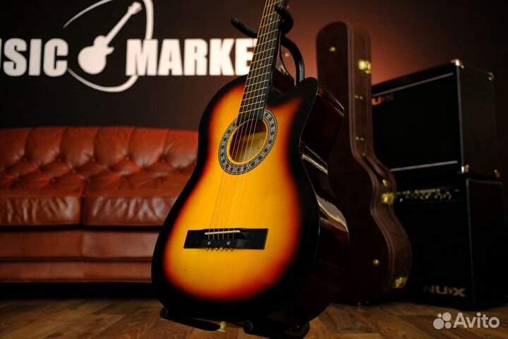 Классическая гитара 6-сти струнная + аксессуар