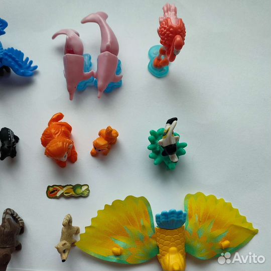 Игрушки киндер сюрприз