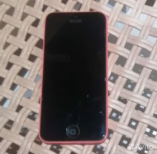 Телефон iPhone 5c
