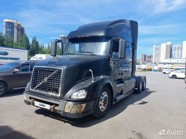 Volvo VNL 670, 2003