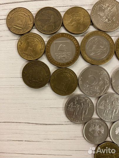 Продаю монеты 1 2 5 10 25 100