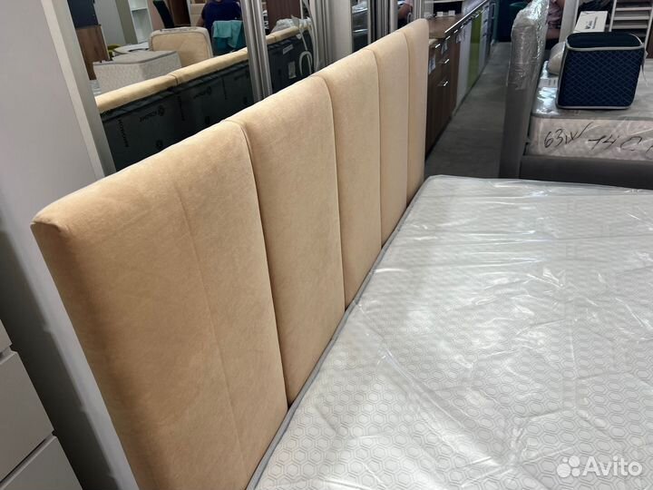 Кровать двуспальная 160х200 см в наличии