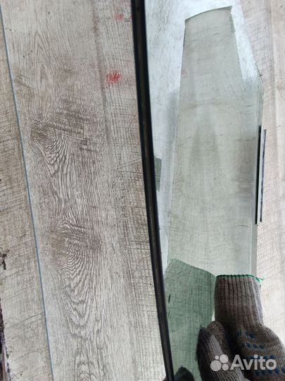 Стекло двери переднее правое Volvo S60 XC70 пакет